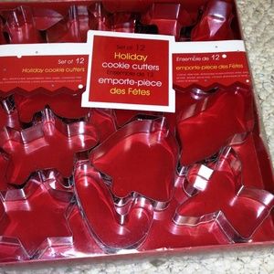 HOLIDAY COOKIE CUTTER